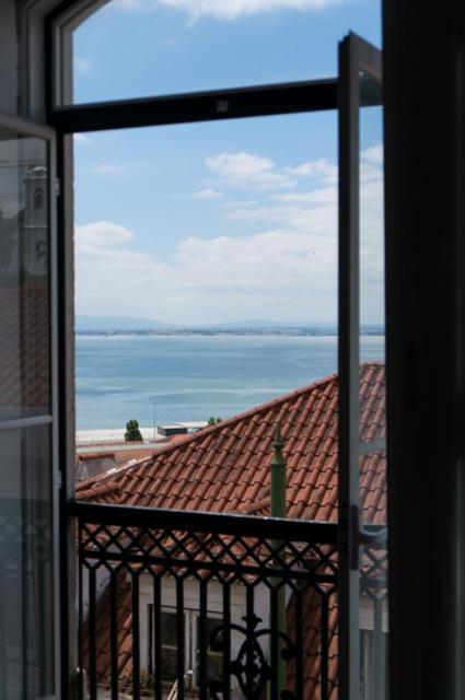 Downtown Alfama & Me Daire Lisboa Dış mekan fotoğraf